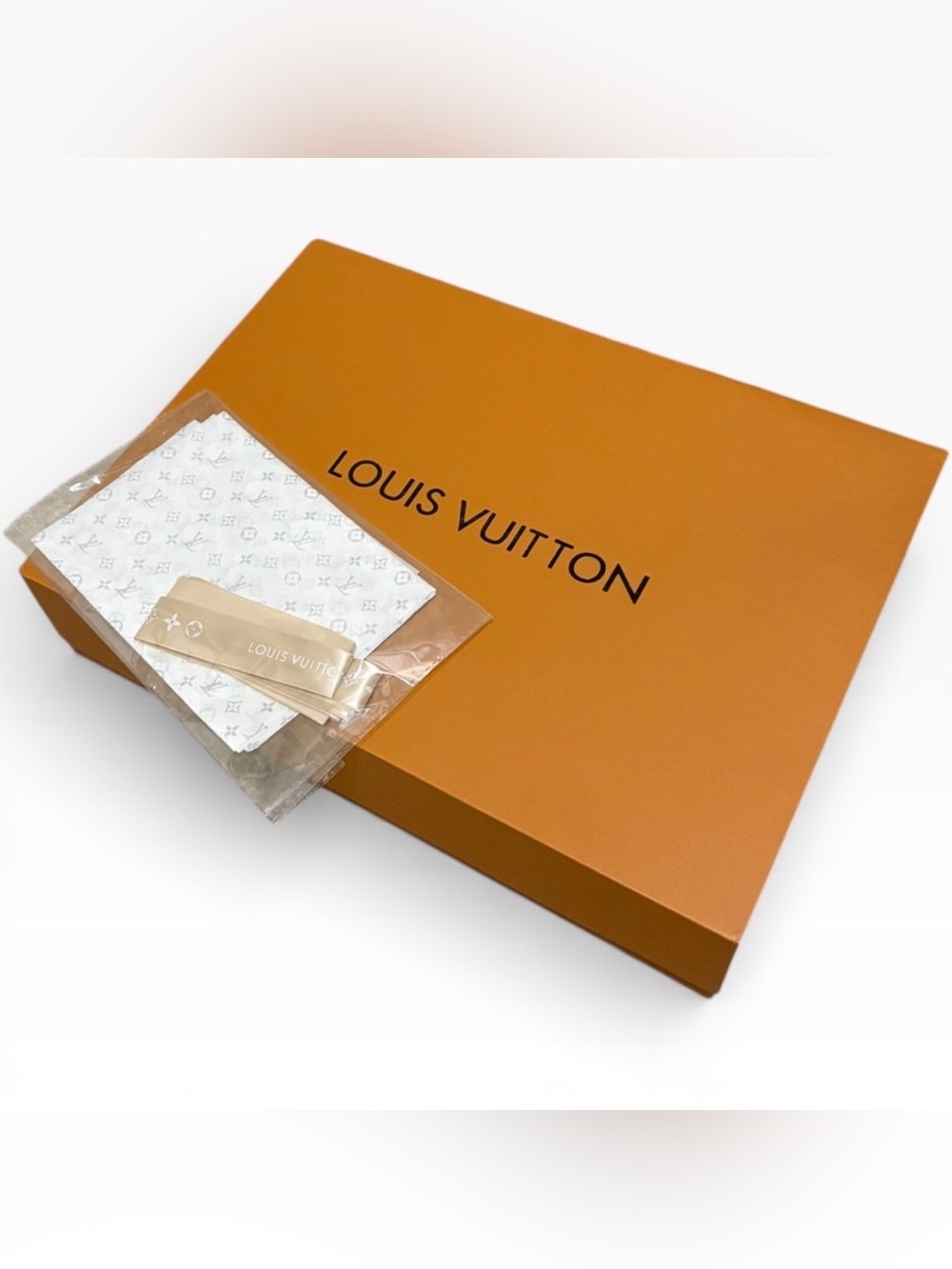 Louis Vuitton Magnetic Gift Boxes — Multiple Sizes Available - Picture 3 of 5